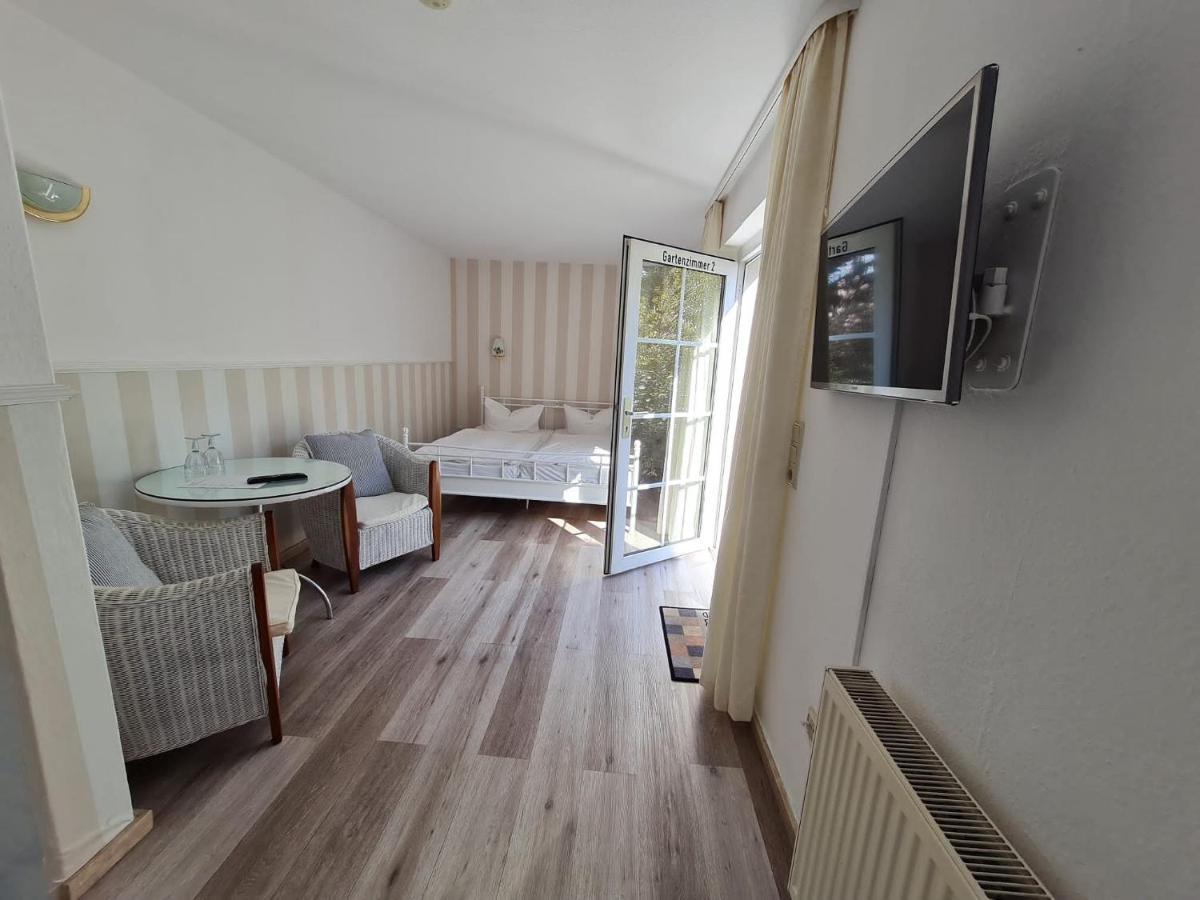 Pension Bergen Bergen Auf Rugen Esterno foto